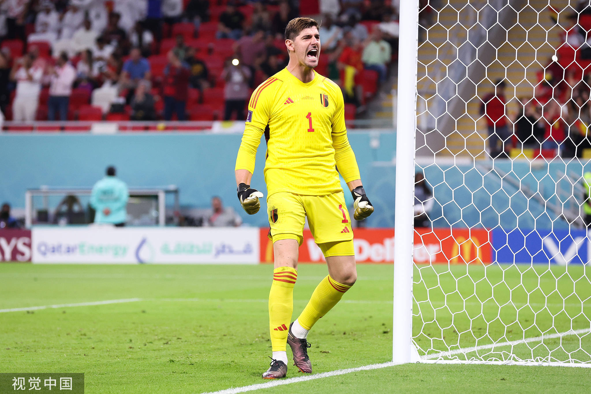 赛前洛杉矶快船更衣室发声：荷甲节点到来，悬念犹存，数据趋势出现新变化(洛杉矶快船今日战绩最新消息)